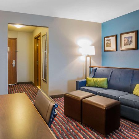 Comfort Suites Fairview Heights Exterior foto
